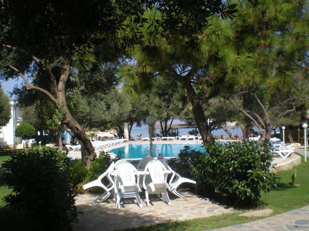 Club Mackerel Holiday Village 福卡 外观 照片
